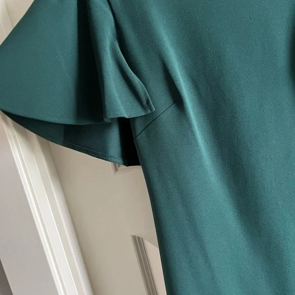 Green dress - Picture 3 of 3